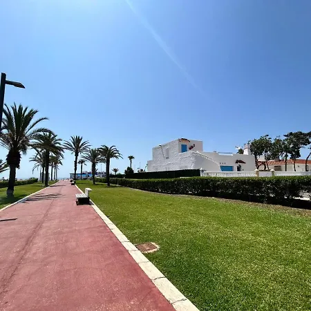 Holiday home Casa Manuela Frente Al Mar Roquetas de Mar
